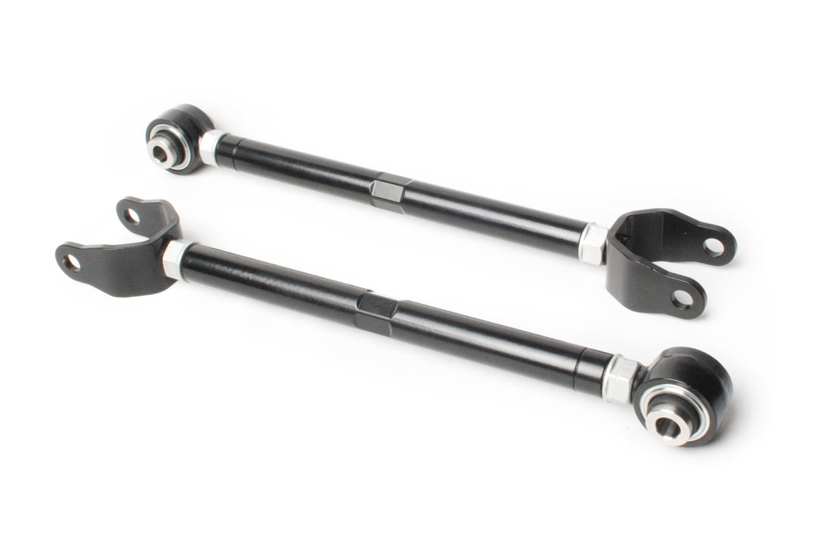 Adjustable Rear Traction Arm Kit